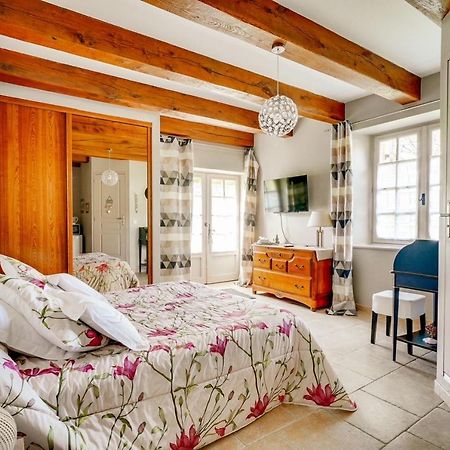 Les Camelias Bed & Breakfast Lalinde Екстериор снимка