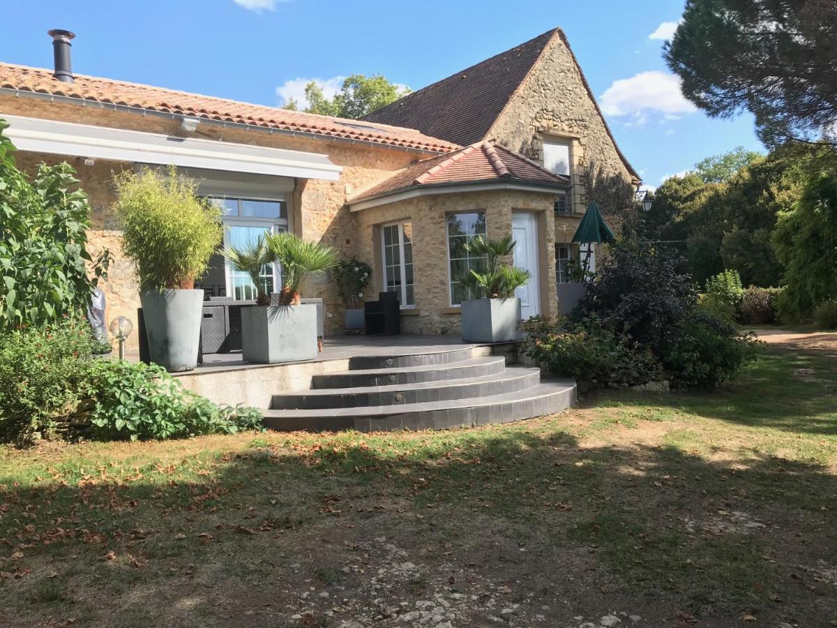 Les Camelias Bed & Breakfast Lalinde Екстериор снимка