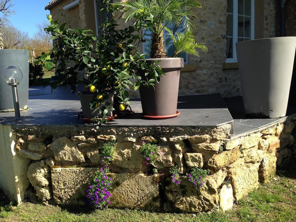Les Camelias Bed & Breakfast Lalinde Екстериор снимка