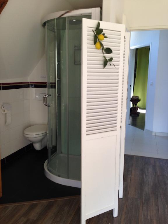 Les Camelias Bed & Breakfast Lalinde Екстериор снимка