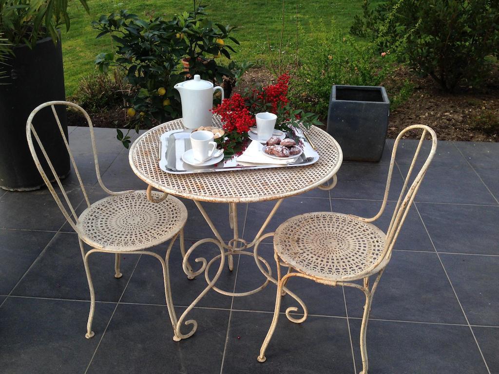 Les Camelias Bed & Breakfast Lalinde Екстериор снимка