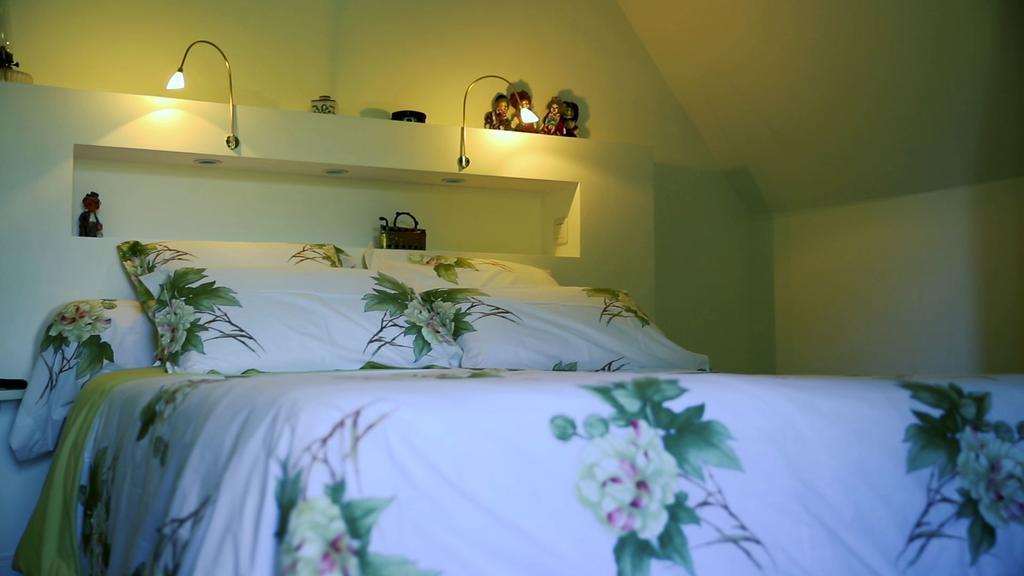 Les Camelias Bed & Breakfast Lalinde Екстериор снимка