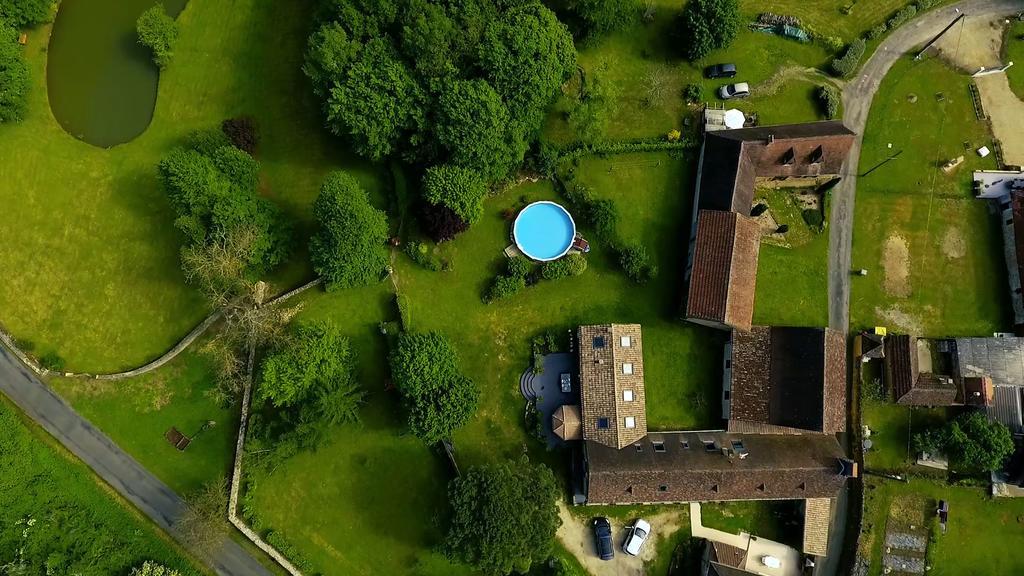 Les Camelias Bed & Breakfast Lalinde Екстериор снимка