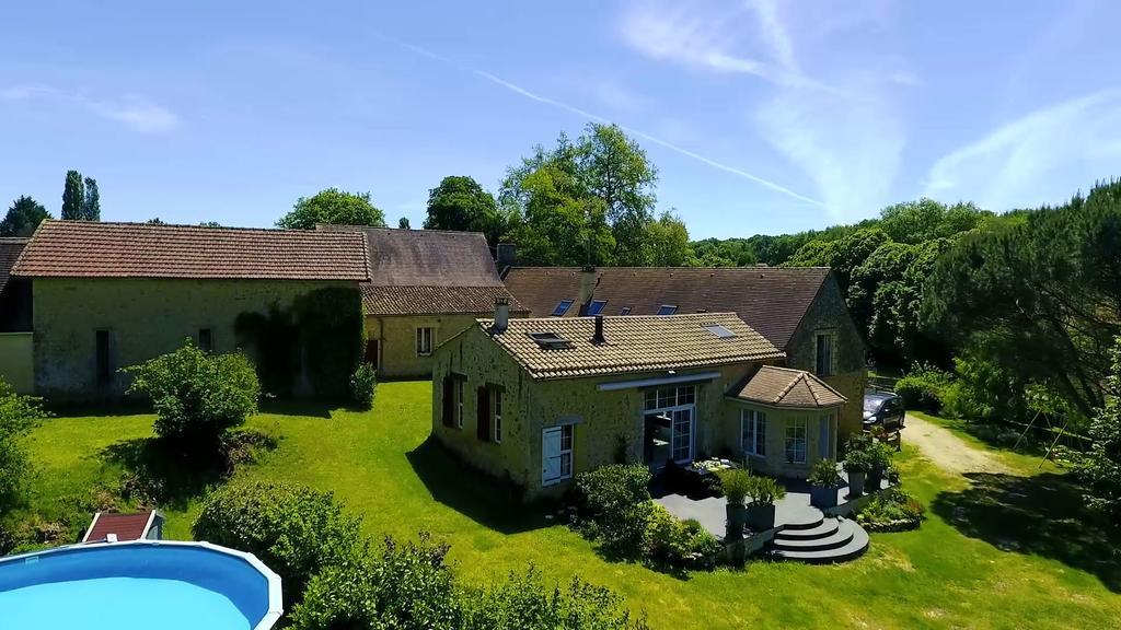 Les Camelias Bed & Breakfast Lalinde Екстериор снимка
